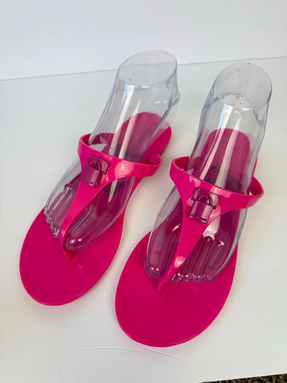 Kurt Geiger London Brixton Jelly Sandal NWOT Size EU 37 US 7 Hot Pink Lock